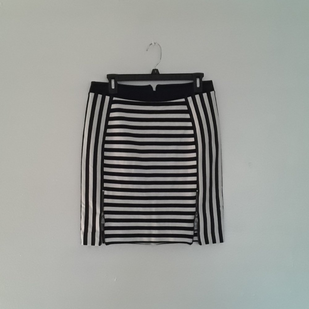 Nicole Miller Black Striped Skirt